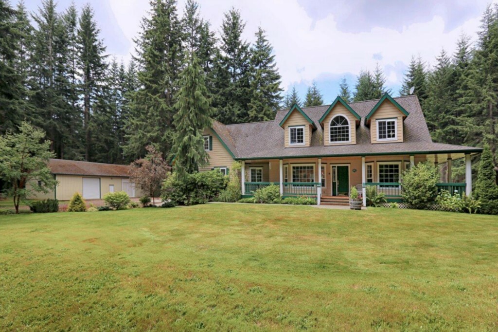 Property Photo:  518 S Camano Ridge Rd  WA 98282 