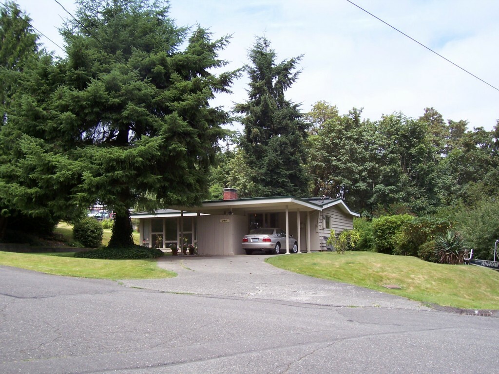 Property Photo:  216 NW 5th St  WA 98057 