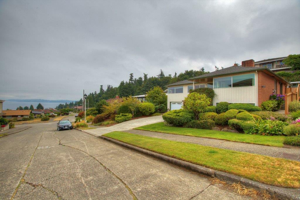 Property Photo: 3614 56th Ave SW WA 98116