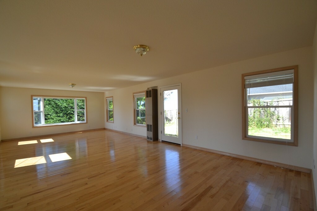 Property Photo:  7626 Vernon Rd  WA 98258 