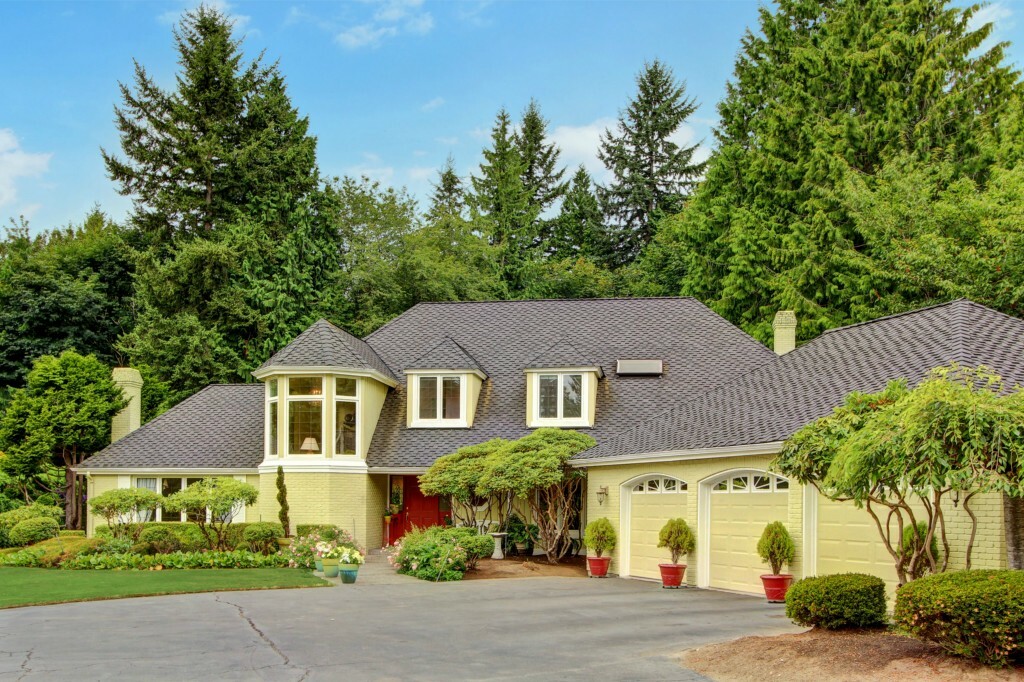 Property Photo: 14359 172 Ave NE WA 98052