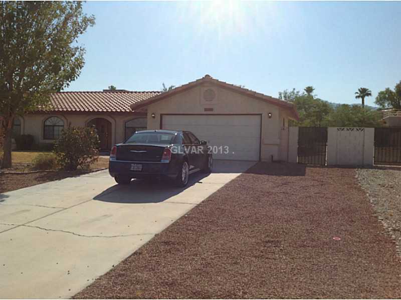 Property Photo: 5575 N Tee Pee Ln NV 89149