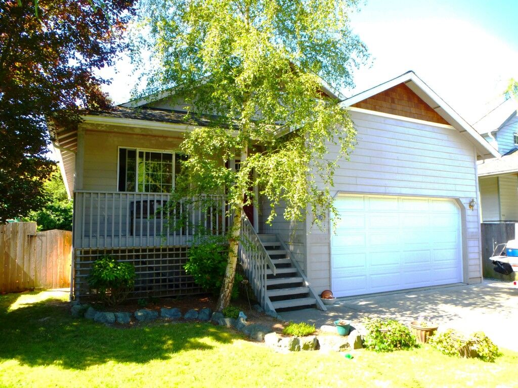 Property Photo:  516 Myrtle  WA 98257 