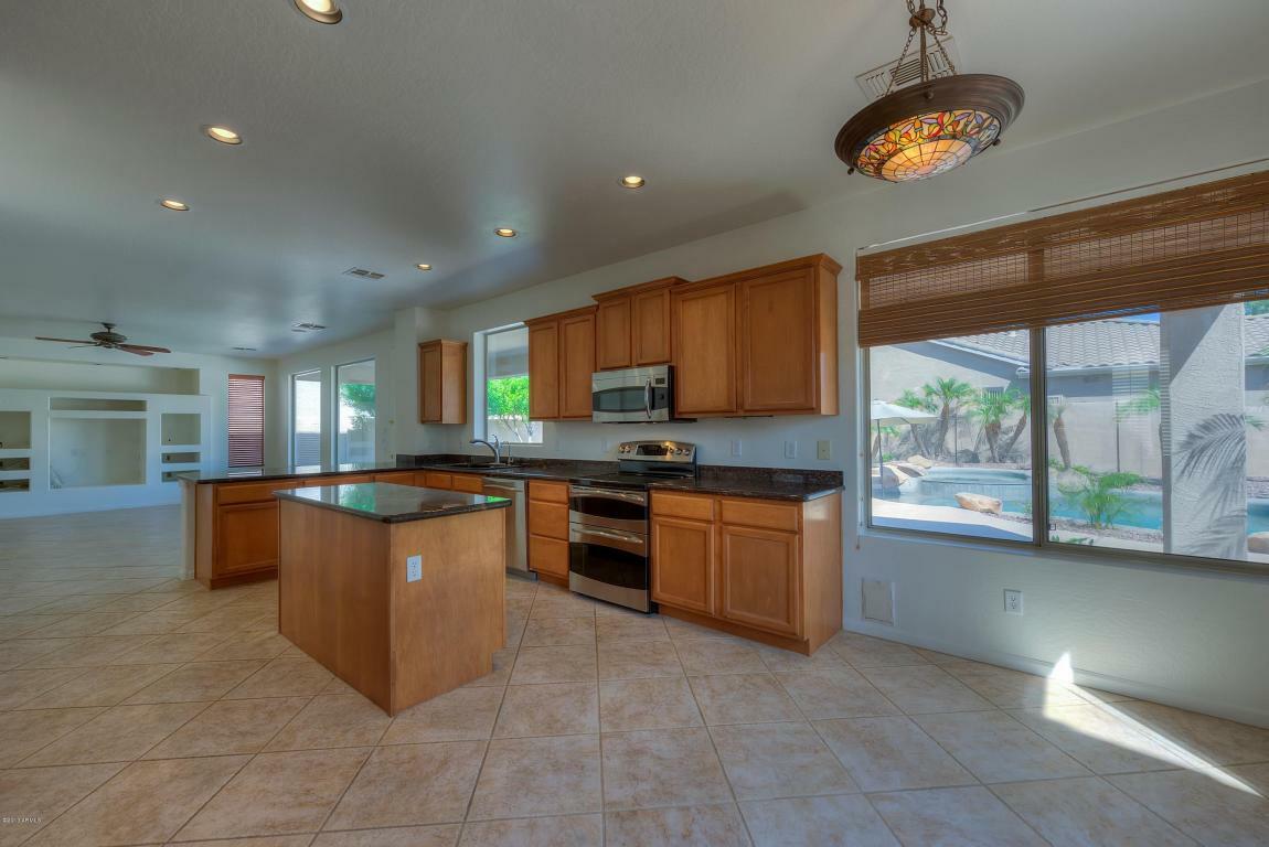 Property Photo: 4322 W Buckskin Trail AZ 85083