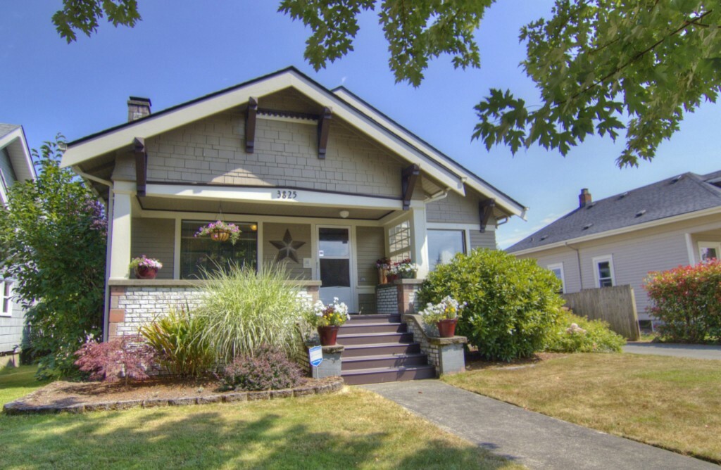 Property Photo: 3825 S J St WA 98418
