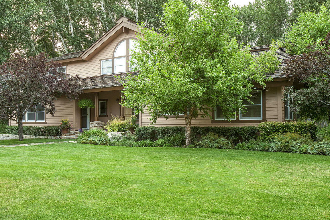 Property Photo:  112 Lower Broadford Rd  ID 83313 