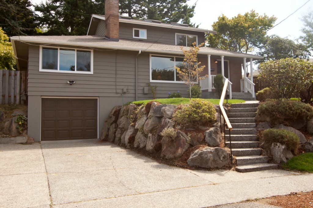 Property Photo: 11424 30th Place SW WA 98146