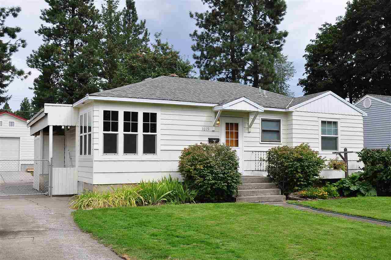 Property Photo:  1019 E 36th Ave  WA 99203 