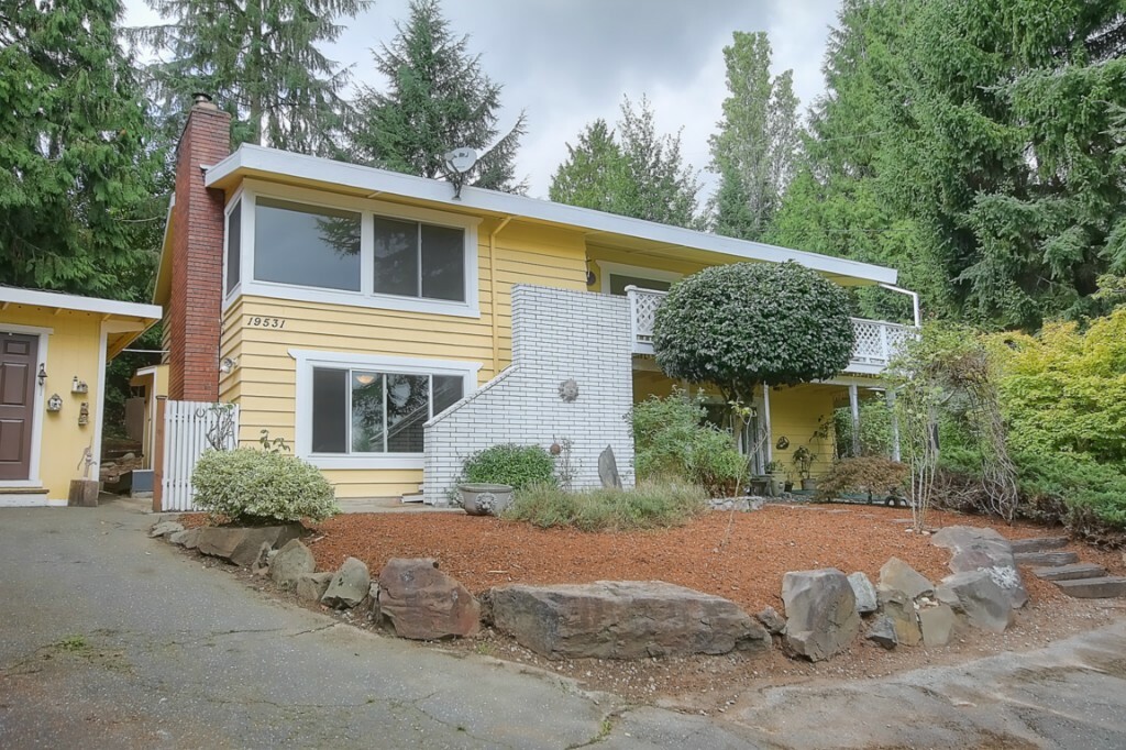 Property Photo:  19531 55th Ave NE  WA 98155 