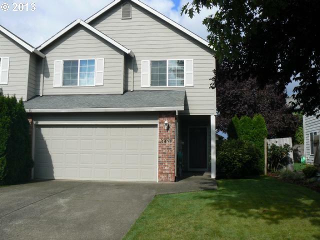 Property Photo:  1459 NE Edgefield St  OR 97124 