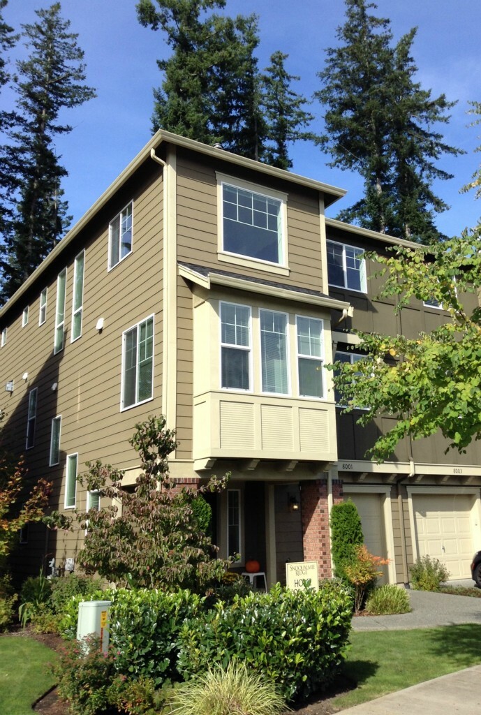 Property Photo: 8001 Douglas Ave SE 4 WA 98065