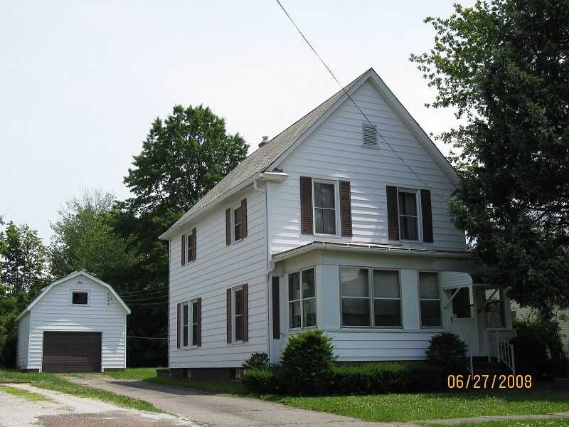 Property Photo:  28 Second Avenue  PA 16401 