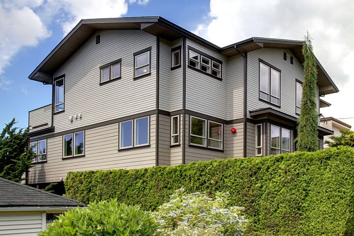 2009 Yale Ave E 201  Seattle WA 98102 photo