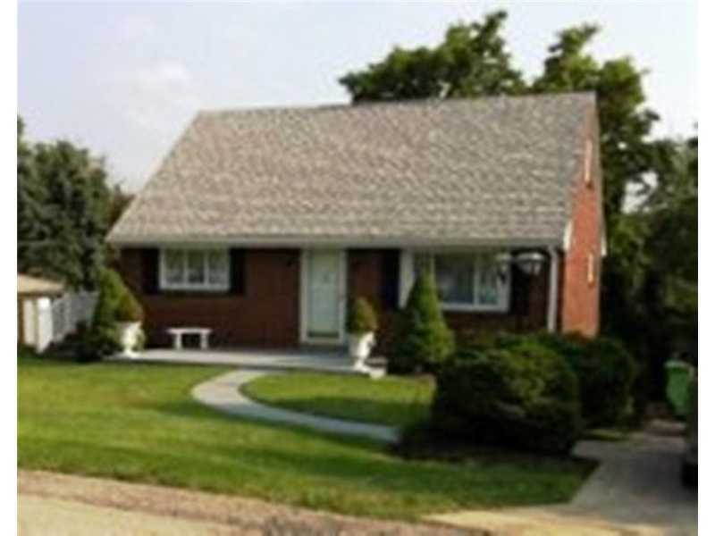 Property Photo:  2060 Thomas Drive  PA 15131 