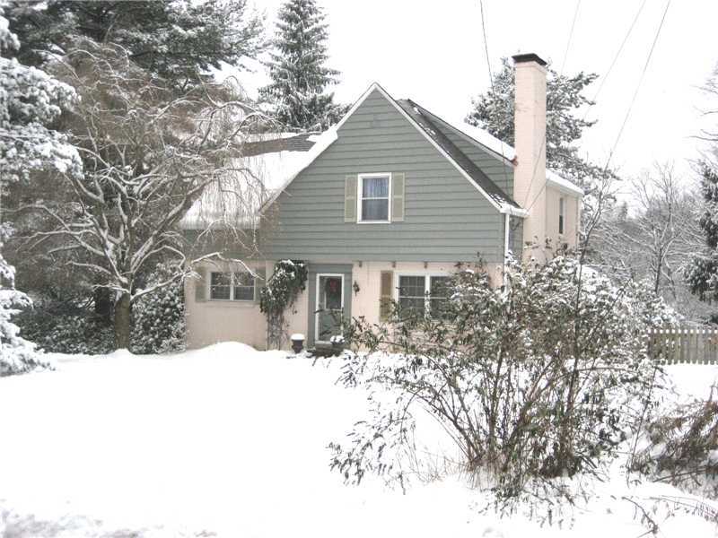 Property Photo:  4489 Birchwood Lane  PA 15101 