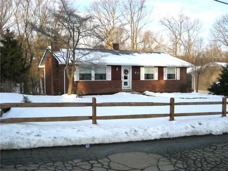 Property Photo:  613 Stoneridge  PA 15101 