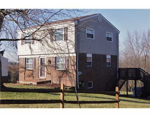 Property Photo:  113 Wallridge Drive  PA 15108 