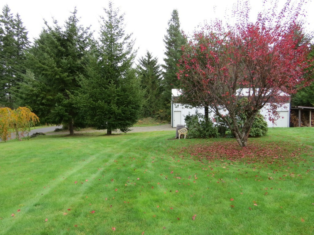 Property Photo:  421 School House Hill Rd  WA 98548 