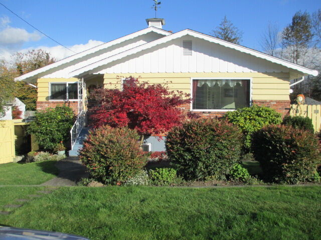 Property Photo: 7817 Tacoma Ave S WA 98408