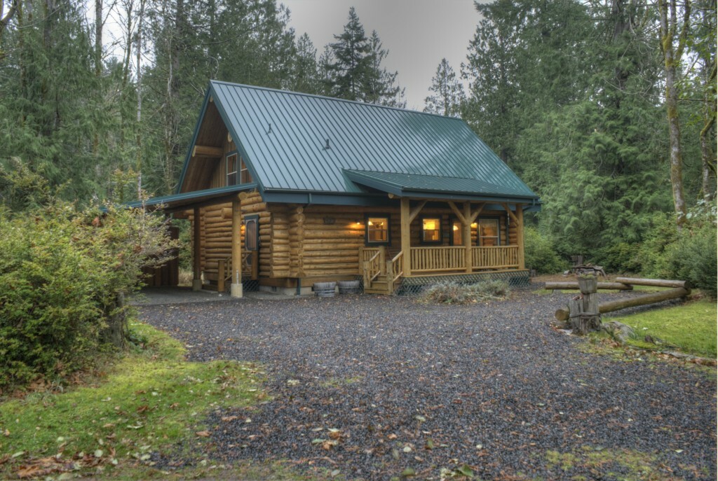 Property Photo:  427 E Pointes Dr E  WA 98584 
