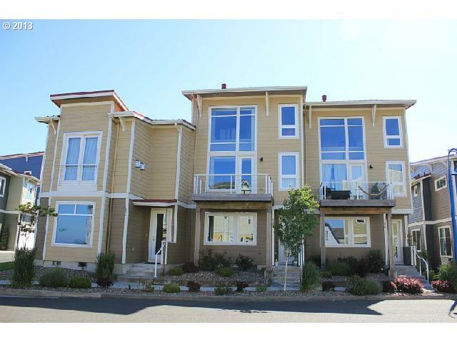 Property Photo: 240 Maritime Ln OR 97103