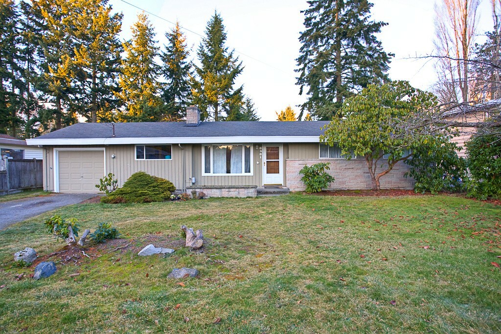 Property Photo:  6431 193rd St SW  WA 98036 