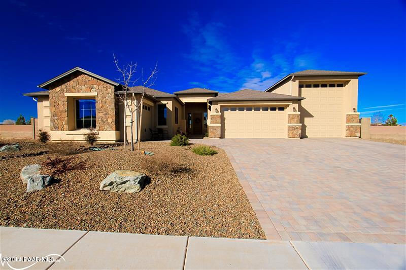 Property Photo: 8252 N Dry Creek Road 15 AZ 86315