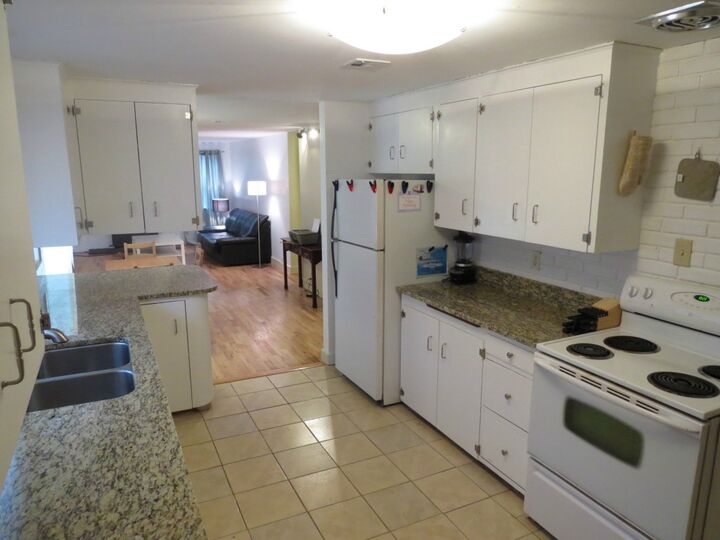 Property Photo: 802 24th St NE WA 98002