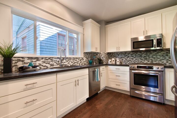 Property Photo: 116 N 46th St WA 98103