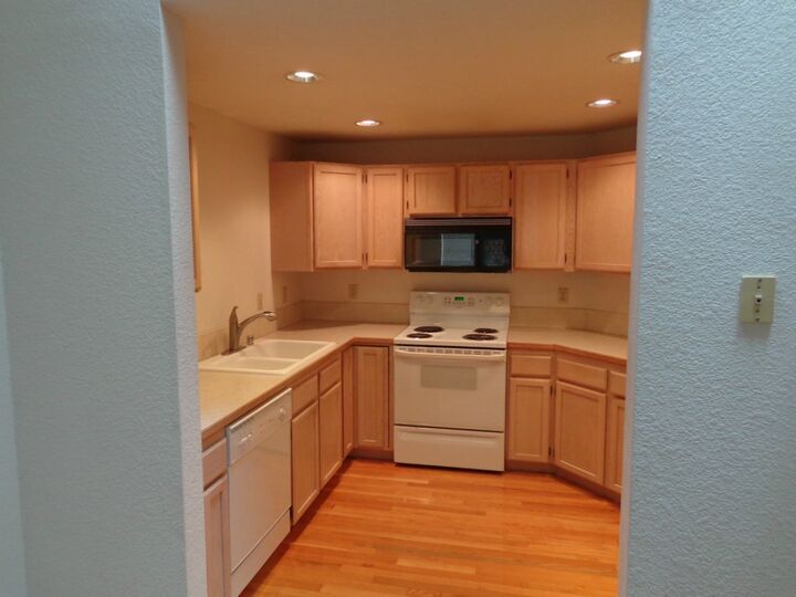 Property Photo: 714-16 Shannon St WA 98388