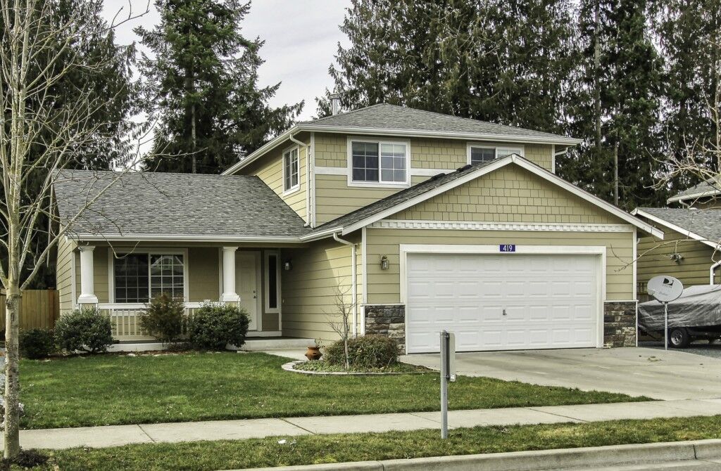 Property Photo:  419 Brittany St  WA 98274 