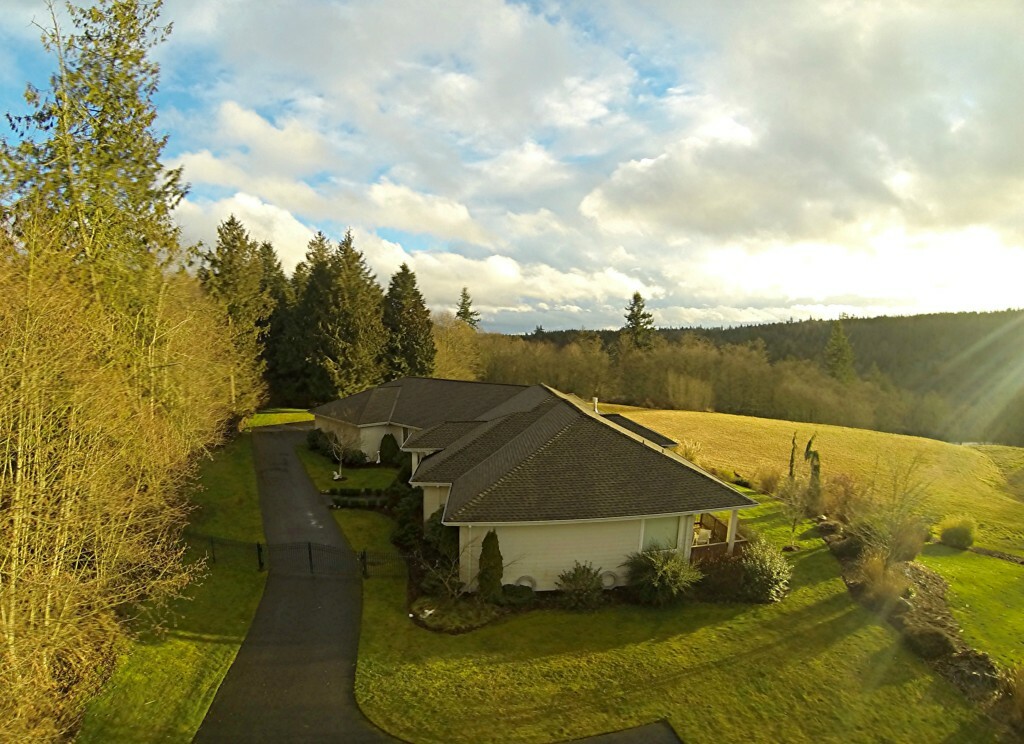 Property Photo:  21221 Estate Dr  WA 98274 