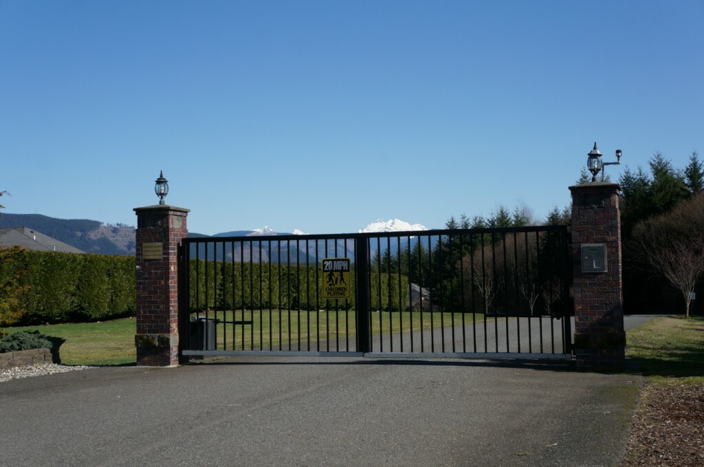 Property Photo: 11429 128th Drive NE WA 98258