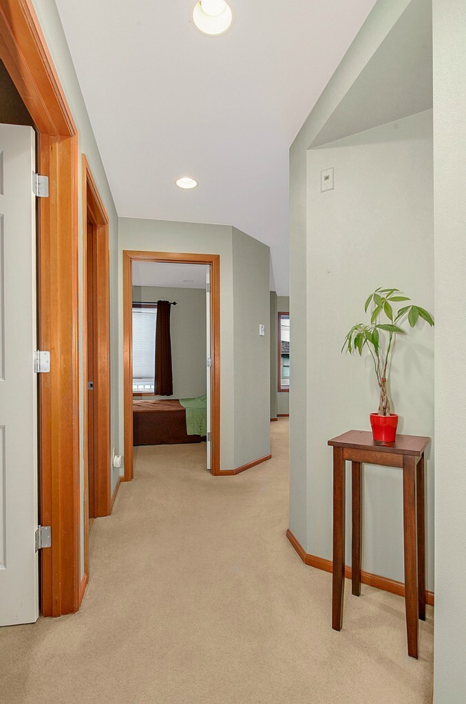 Property Photo: 2111 Waverly Place N 201 WA 98109