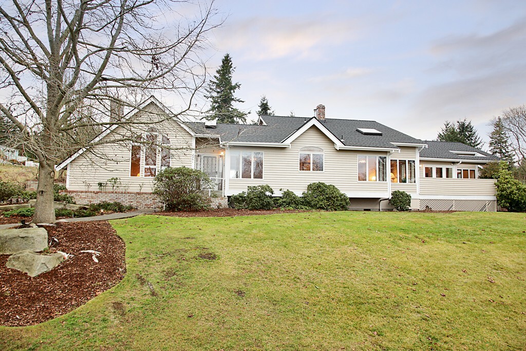 Property Photo:  2461 Hillis Drive  WA 98260 