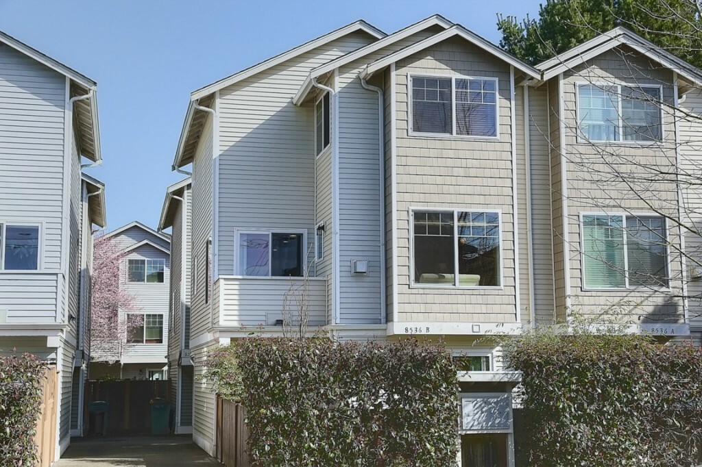 Property Photo:  8536 Midvale Avenue N B  WA 98103 