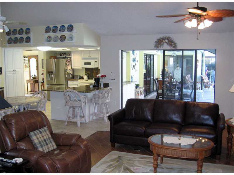 Property Photo:  606 Pineneedle Lane  FL 34223 