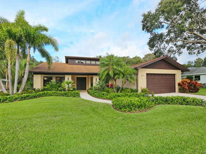 Property Photo:  3619 Country Place Boulevard  FL 34233 