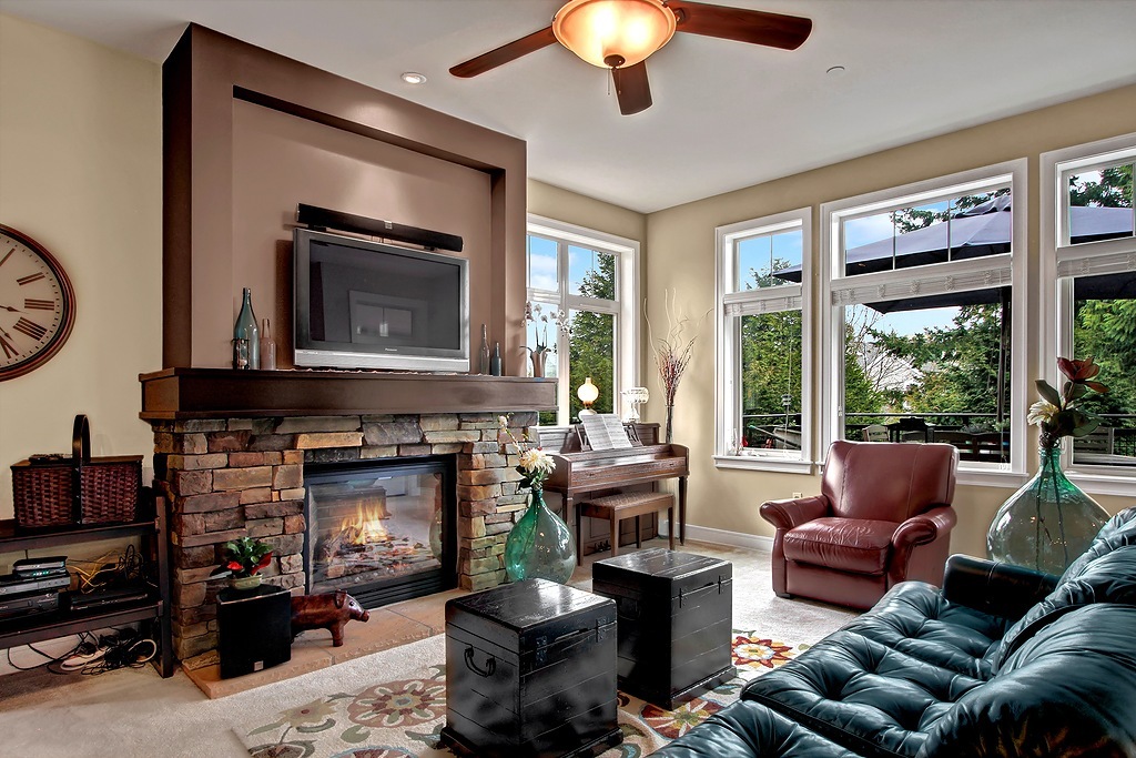 Property Photo: 11801 Harbour Pointe Blvd 206 WA 98275