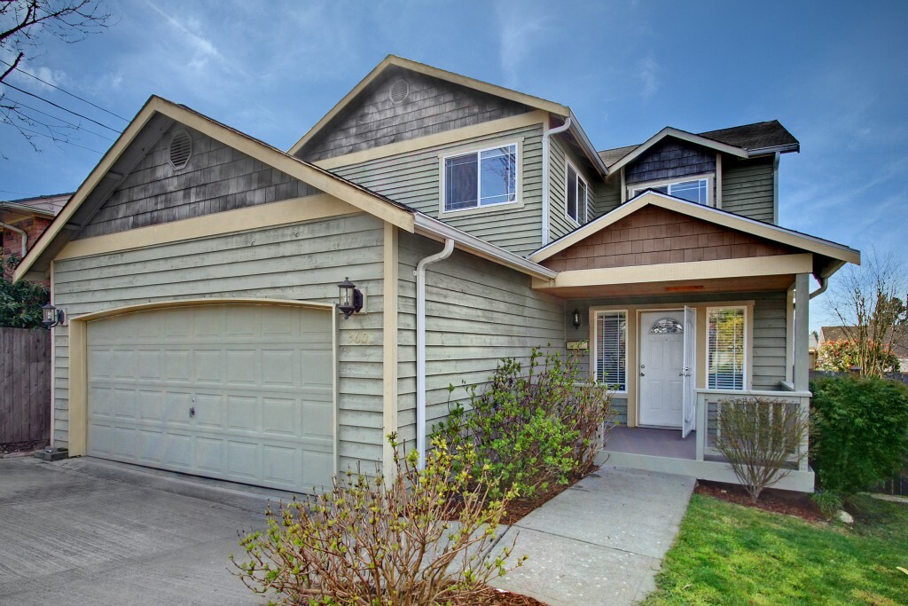 Property Photo:  3601 SW Kenyon St  WA 98126 