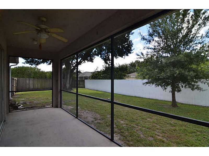 Property Photo: 1607 Vistoso Lane FL 33573