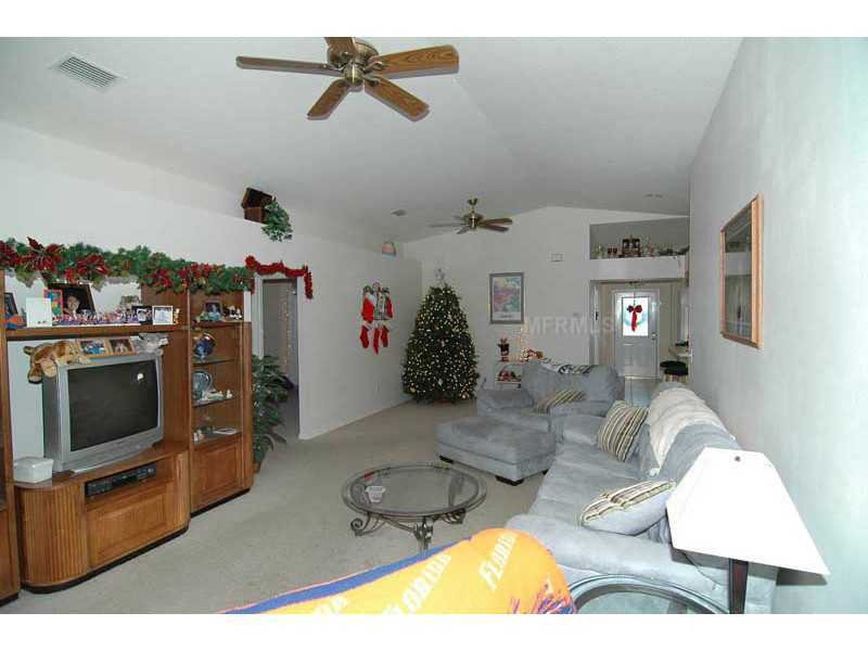 Property Photo:  7602 Bristol Park Drive  FL 33572 