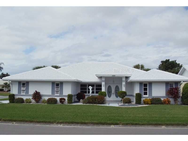 Property Photo: 1271 Covey Court FL 34293