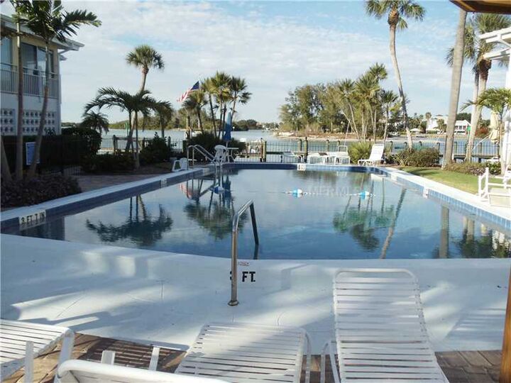 Property Photo:  999 Inlet Circle D-101  FL 34285 