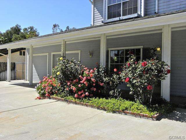 Property Photo: 2810 Vista Way CA 92544