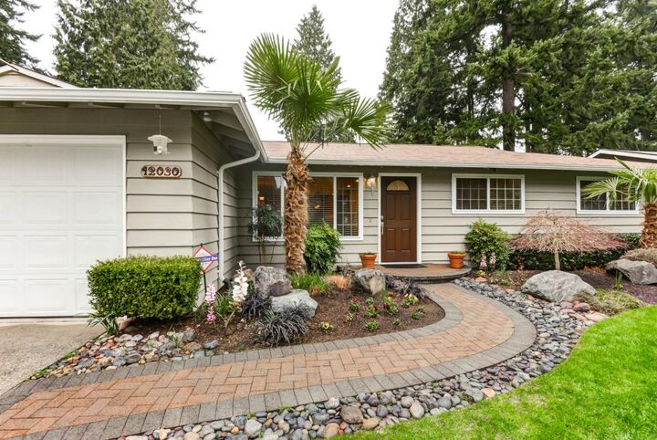 Property Photo: 12030 NE 64th Street WA 98033