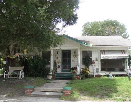 Property Photo:  2334 6th Avenue W  FL 34205 