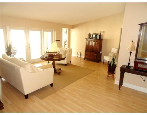 Property Photo: 42 Turnstone Drive FL 34695