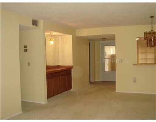Property Photo:  762 Avenida Estancia I  FL 34292 