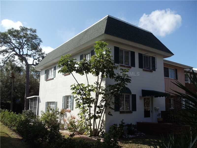 Property Photo: 705 W Venice Avenue 705-A FL 34285